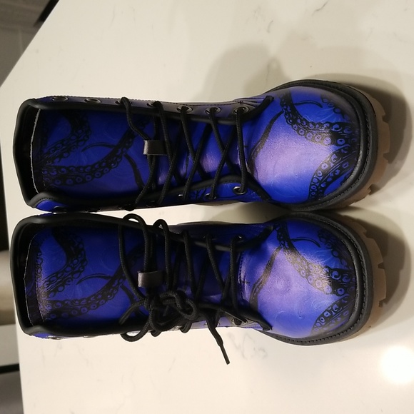 NWT Beautiful Boots - Picture 4 of 6